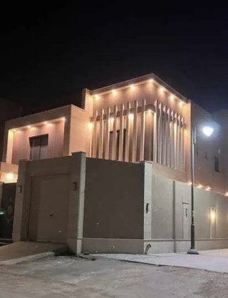 فيلا درج داخلي + شقتين للبيع حي العارض