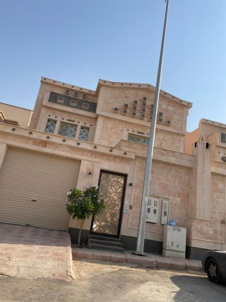 فيلا درج صاله وشقتين