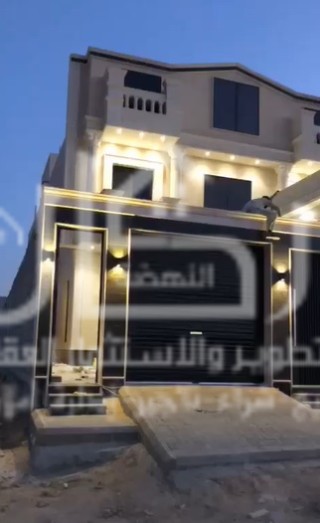 فيلا دور وثلاث شقق للبيع حي نمار